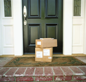 4 Easy Ways to Avoid Porch Pirates on Your Apartment